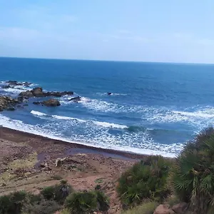  Homestay En Frente Del Puerto Spain