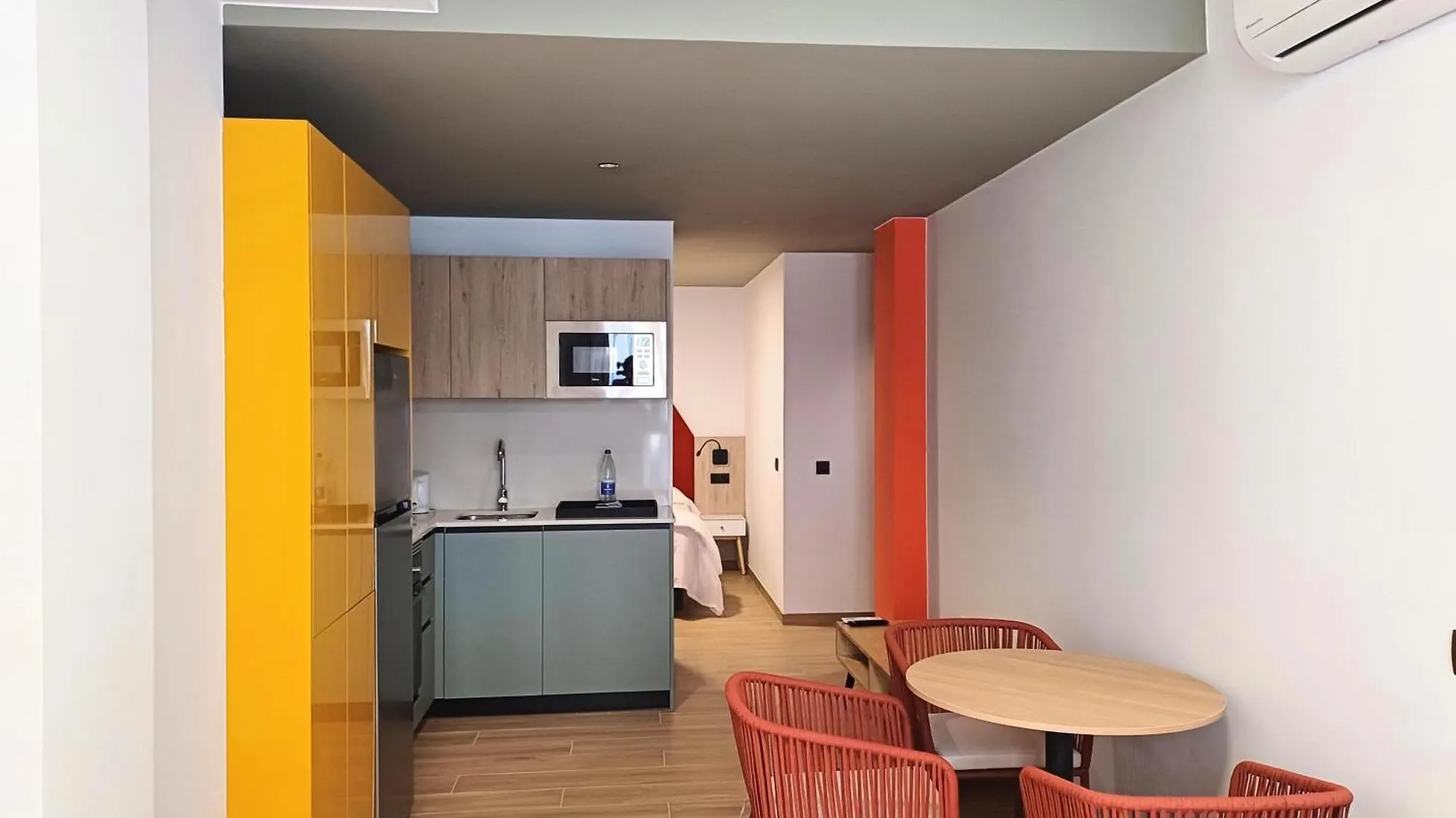 Sholeo Lodges Las Palmas Flats Spain